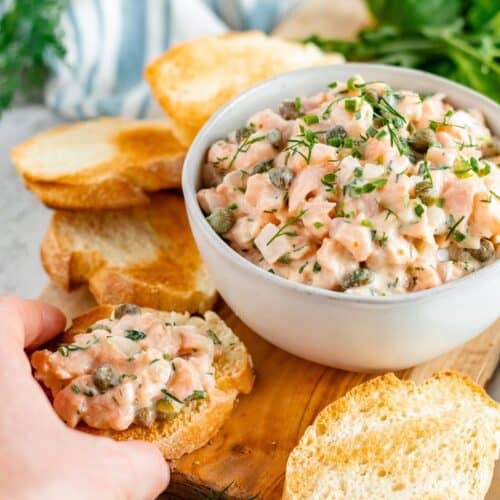 Salmon Tartare on Baguette.