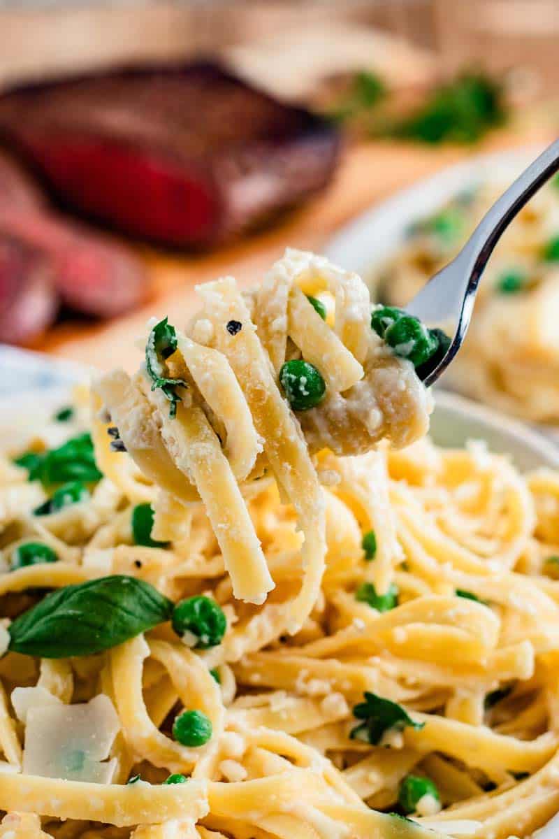 fork twirl fettuccine