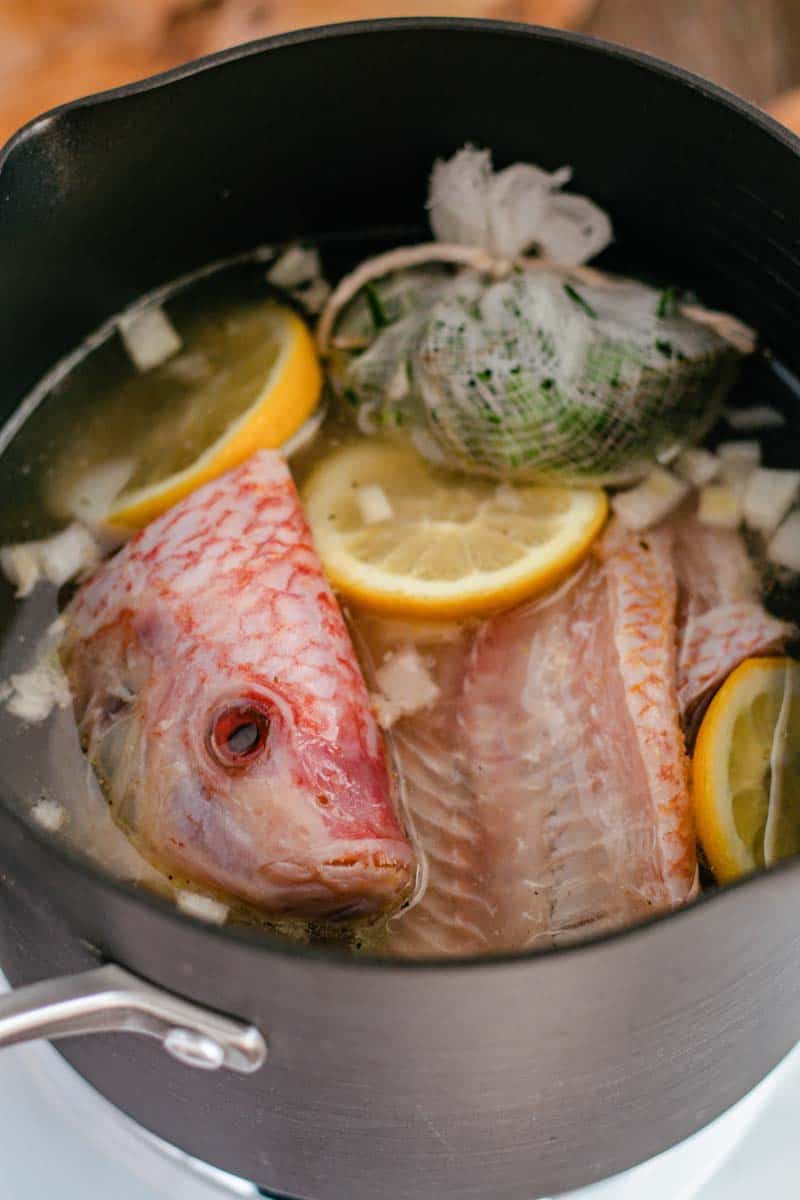 fish fumet ingredients in pot