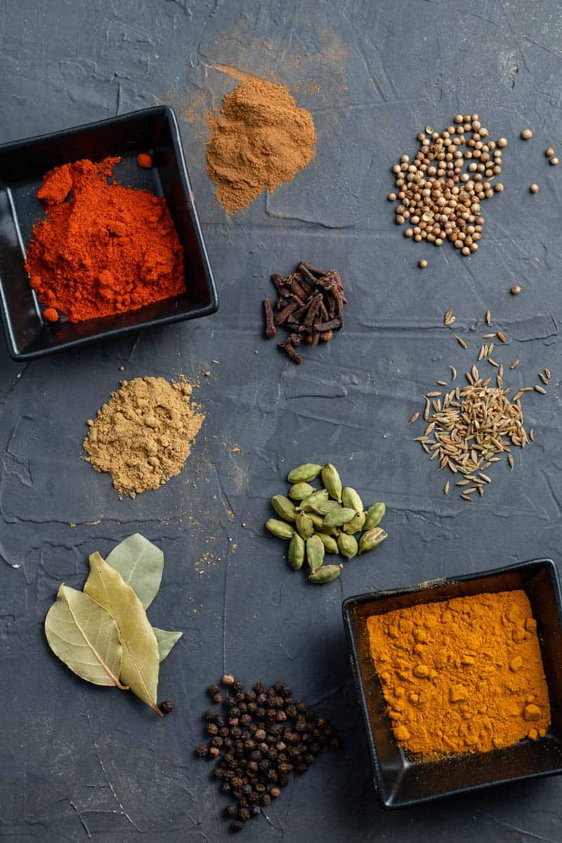 whole and ground spices