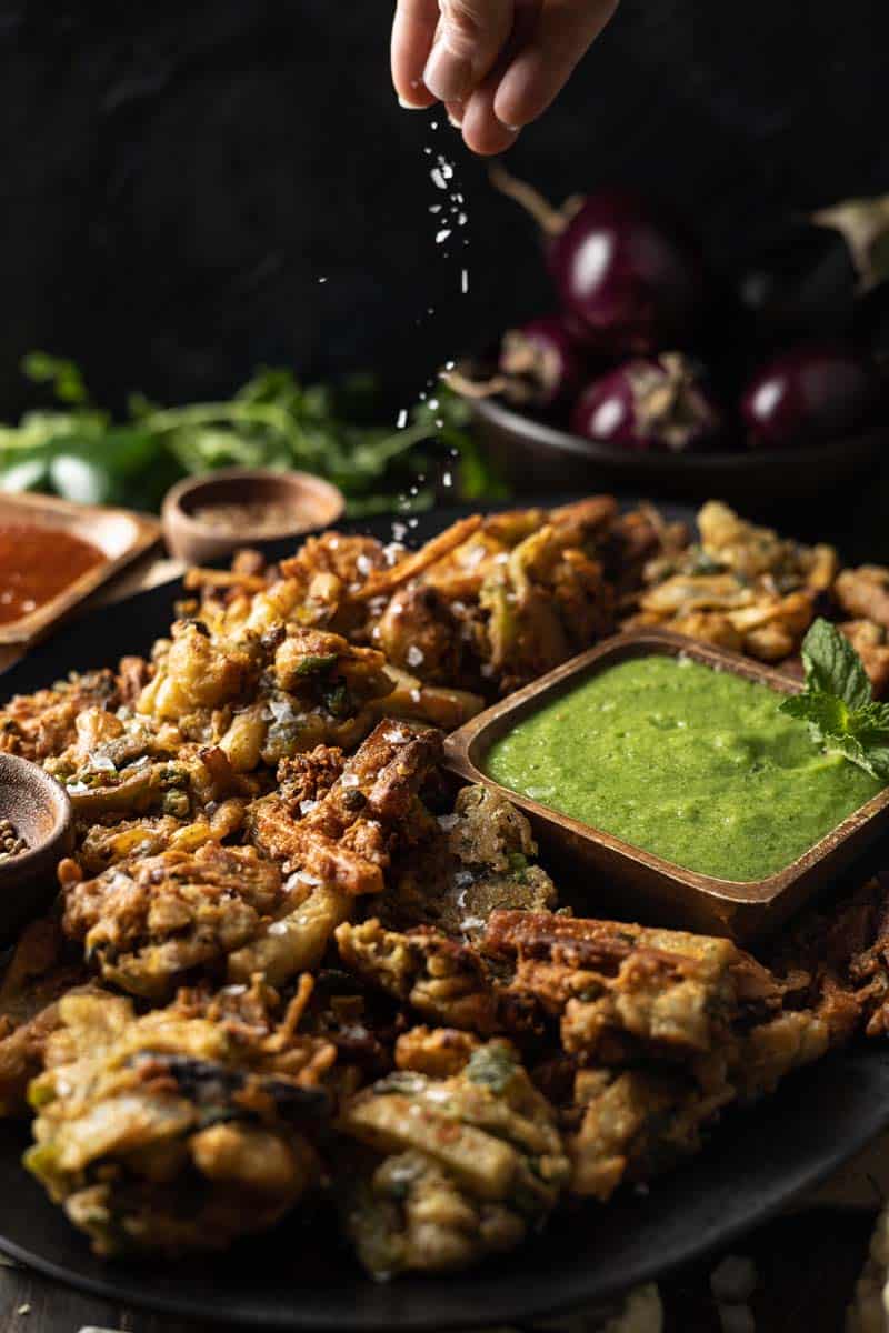 platter of vegetable pakoras