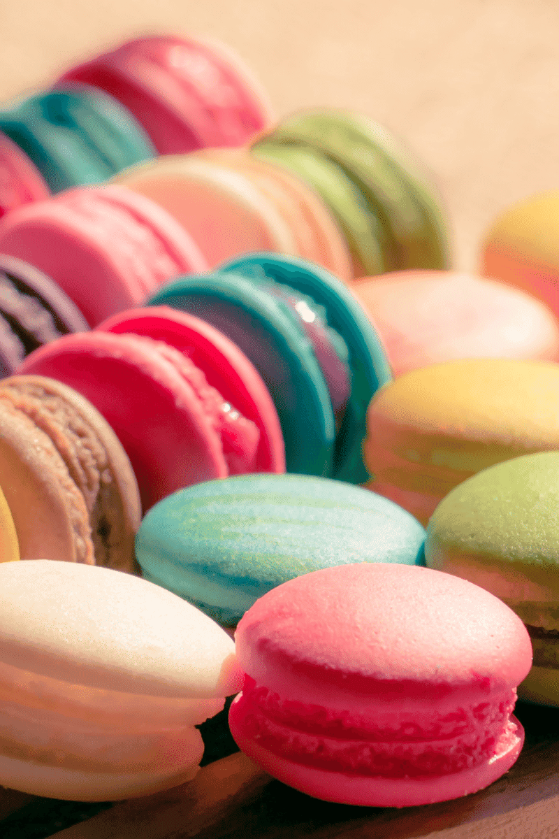 Macaron vs Macaroon: A Comprehensive Comparison