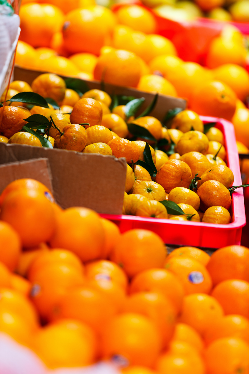 oranges at the market.